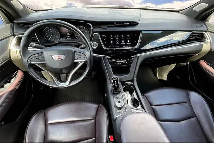 $32492 : Cadillac XT6 2022 Premium Lu image 7