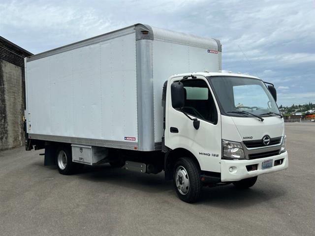 $34988 : 2017 Hino 195 image 9