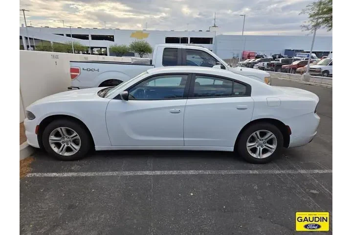 $19900 : Dodge Charger 2023 SXT 4dr S image 2