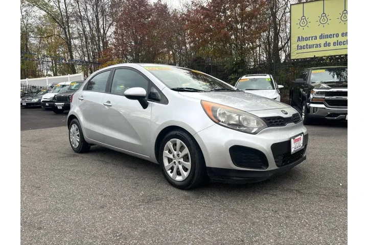 $4499 : 2014 Rio 5-Door LX image 1