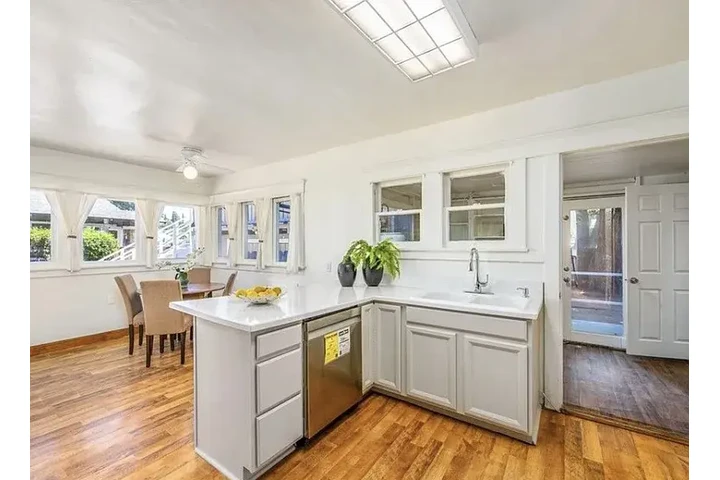 $2000 : HOUSE FOR RENT RIVERSIDE CA image 6