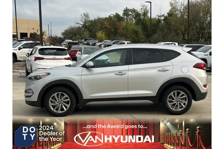$13582 : Hyundai TUCSON 2017 AWD SE 4 image 6