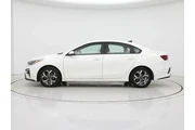 $16998 : Kia Forte 2021 LXS 4dr Sedan thumbnail