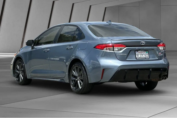 $25500 : Toyota Corolla Hybrid 2024 S image 9