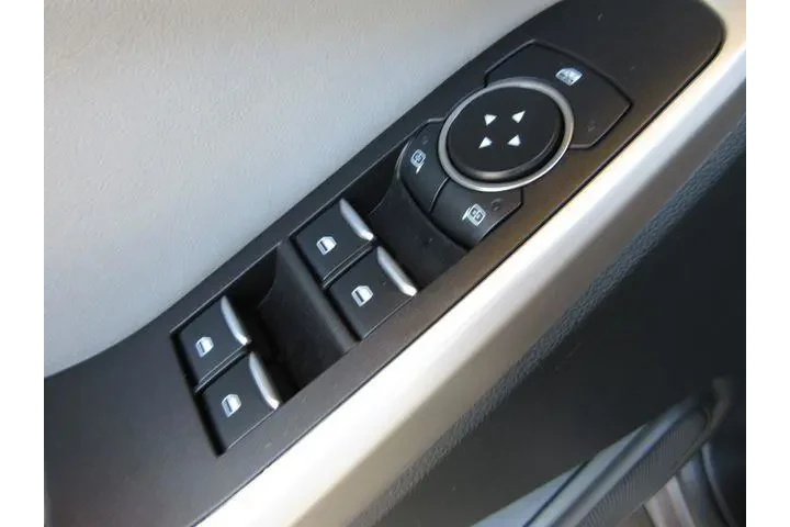 $27889 : Ford Explorer 2023 XLT 4dr S image 10