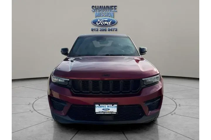 $30736 : Jeep Grand Cherokee 2023 4x4 image 2