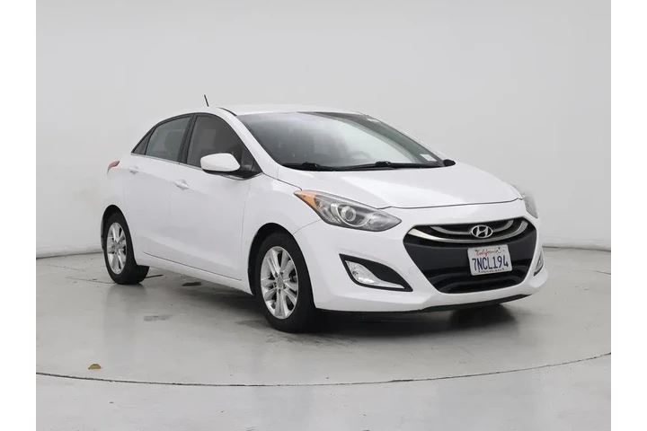 $9998 : Hyundai ELANTRA GT 2014 4dr image 1