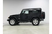 $17998 : Jeep Wrangler 2015 4x4 Sahar thumbnail