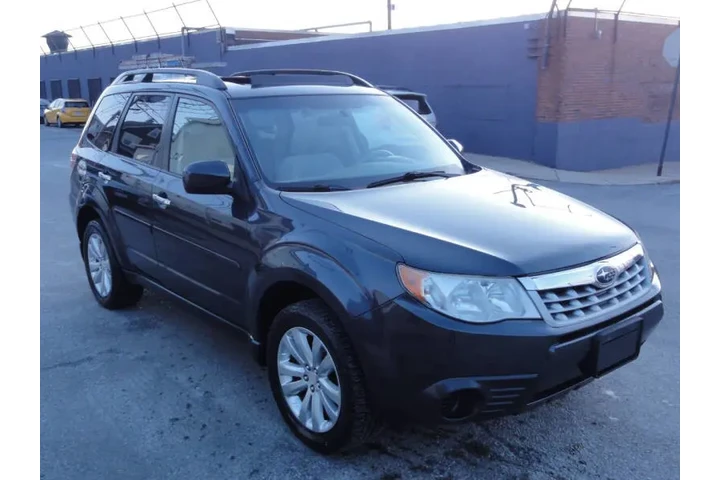 $6950 : 2012 Forester 2.5X Premium image 4