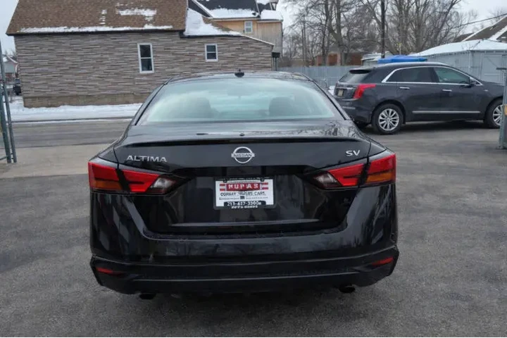 $20995 : 2024 Altima 2.5 SV image 7
