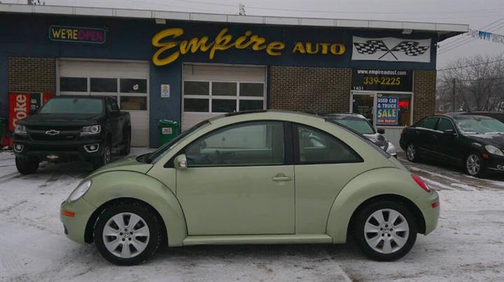 $6999 : 2008 New Beetle SE image 2