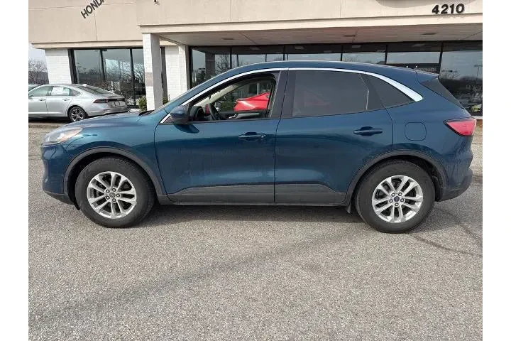 $13500 : Ford Escape 2020 SE 4dr SUV image 7