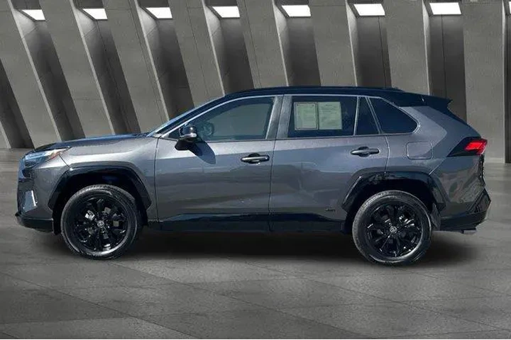 $38900 : Toyota RAV4 Hybrid 2022 AWD image 10