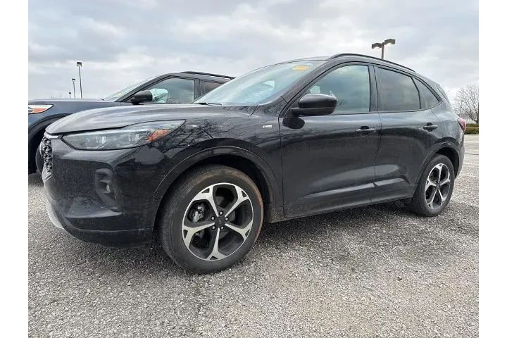 $27635 : Ford Escape 2024 AWD ST-Line image 5