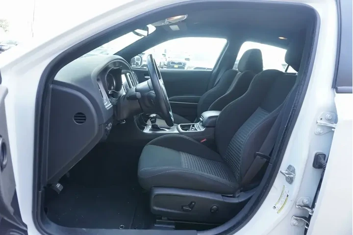 $23988 : Dodge Charger 2023 GT 4dr Se image 7