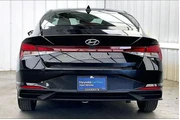 $18490 : Hyundai ELANTRA 2023 SE 4dr thumbnail