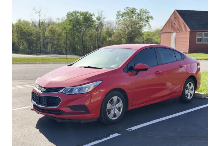 $6999 : 2018 Cruze LS Auto image 1