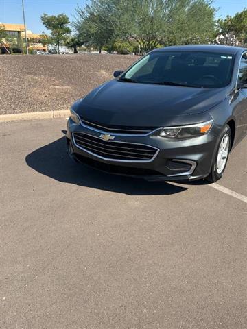 $9295 : 2017 Malibu LS image 3