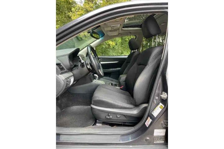 $6299 : 2011 Outback 2.5i Premium image 8