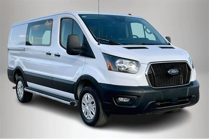 $26500 : Ford Transit 2023 250 3dr SW image 1