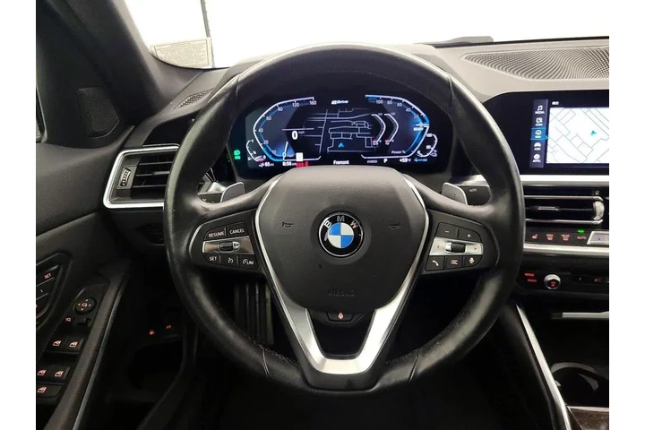 $26998 : BMW 3 Series 2021 330e 4dr S image 10