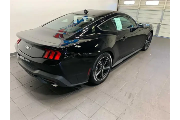 $31487 : Ford Mustang 2024 EcoBoost 2 image 3