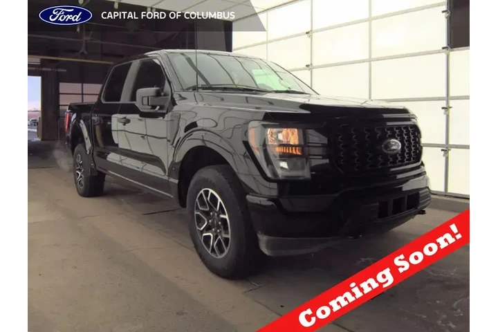 $31799 : Ford F-150 2023 4x4 XL 4dr S image 1