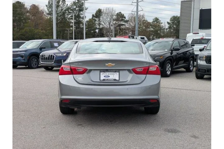 $18995 : Chevrolet Malibu 2024 LT 4dr image 6