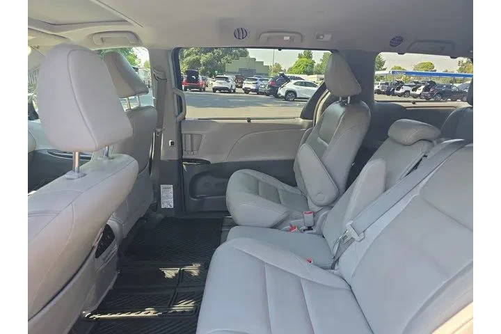 $26995 : Toyota Sienna 2019 XLE 7-Pas image 8