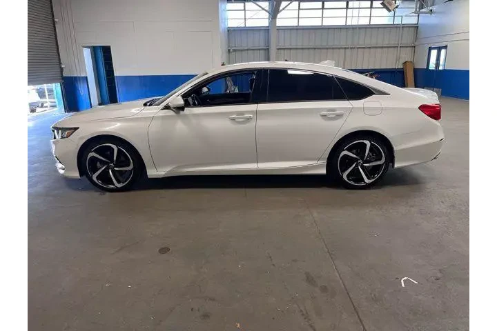 $21844 : Honda Accord 2018 Sport 4dr image 4