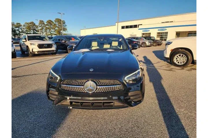 $39891 : Mercedes-Benz E-Class 2023 E image 9