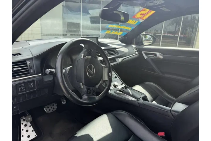 2015 CT 200h image 7