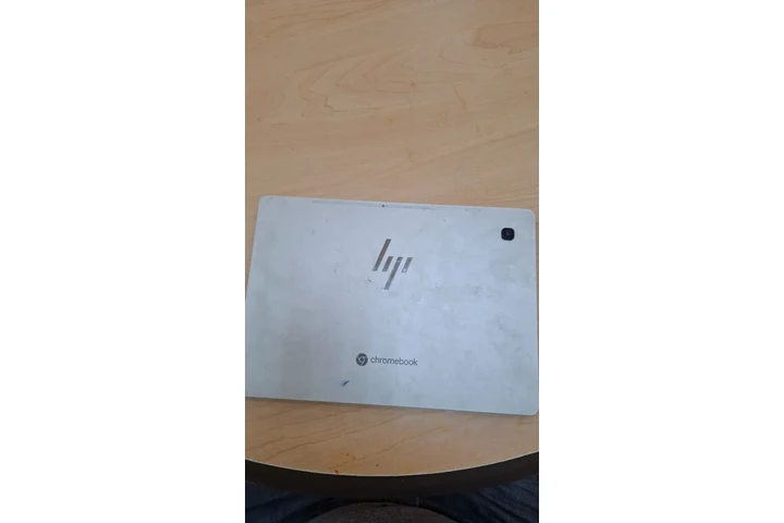 Tablet Chromebook image 2