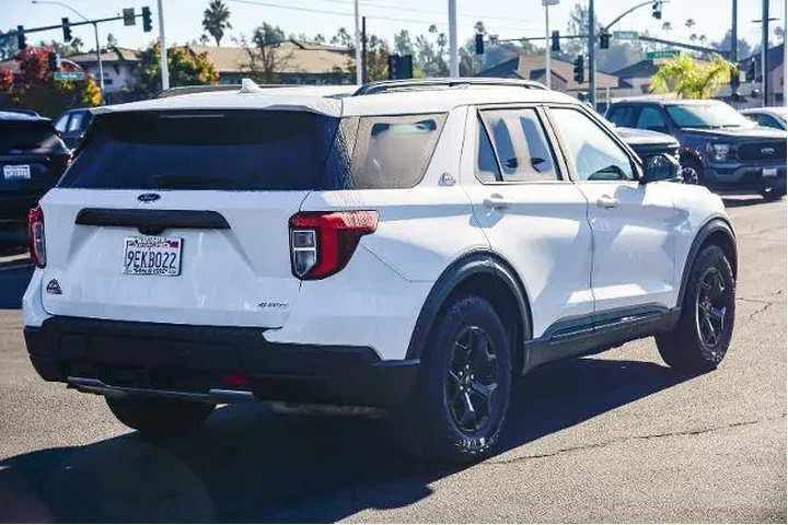 $30991 : Ford Explorer 2022 AWD Timbe image 4
