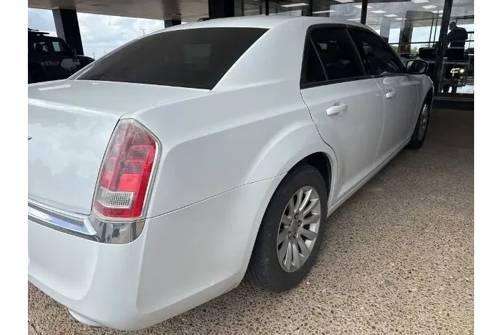 $10589 : Chrysler 300 2013 Motown 4dr image 4