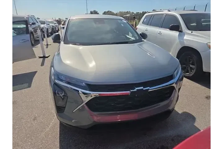 $16490 : Chevrolet Trax 2024 LS 4dr C image 2