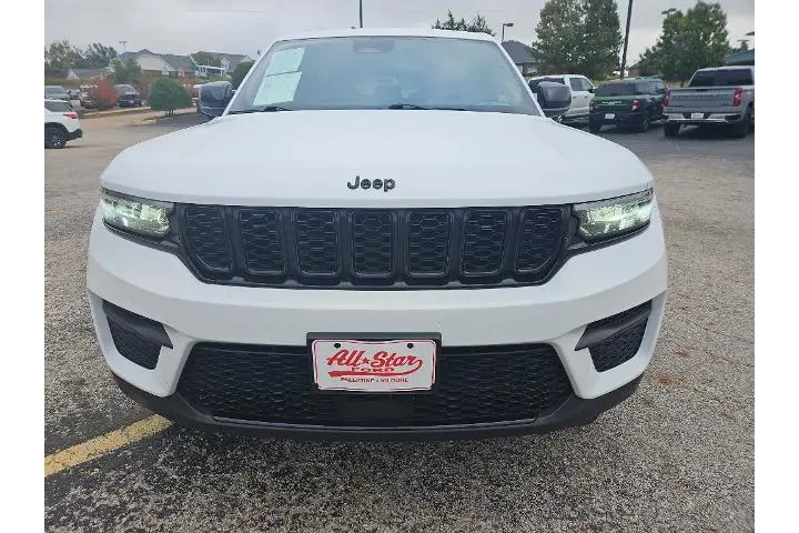 $28400 : Jeep Grand Cherokee 2024 4x4 image 2