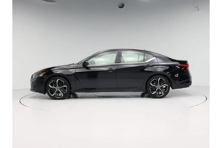 $23998 : Nissan Altima 2024 2.5 SR 4d image 3