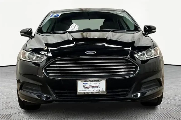 $7490 : Ford Fusion 2016 SE 4dr Seda image 3