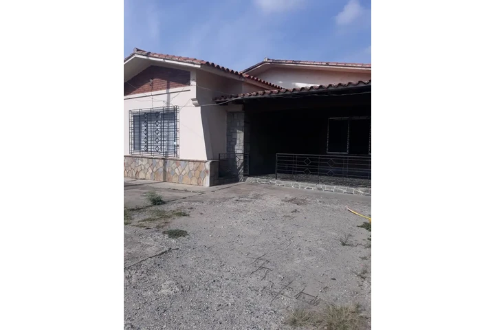 $150000 : Venta galpon 650 Antimano 🇻🇪 image 2