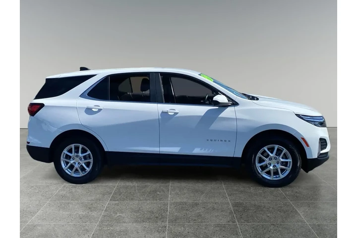 $26006 : Chevrolet Equinox 2024 LT 4d image 6