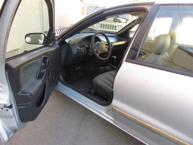 $3995 : 2004 Cavalier image 10