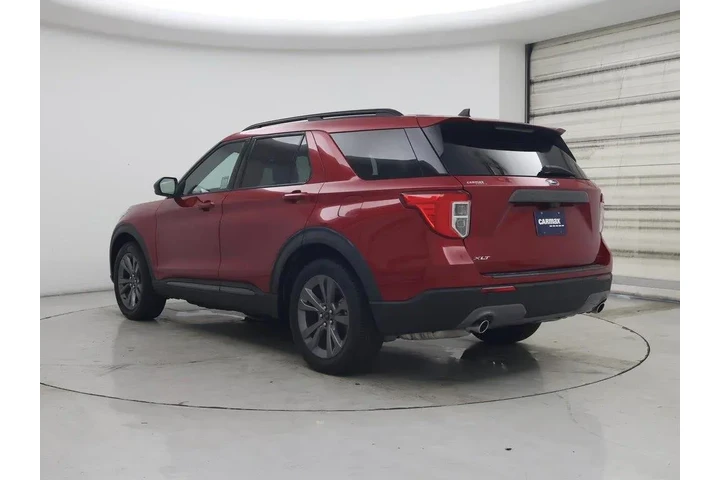 $27998 : Ford Explorer 2022 XLT 4dr S image 2