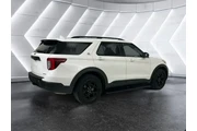 $25931 : Ford Explorer 2022 AWD Timbe thumbnail