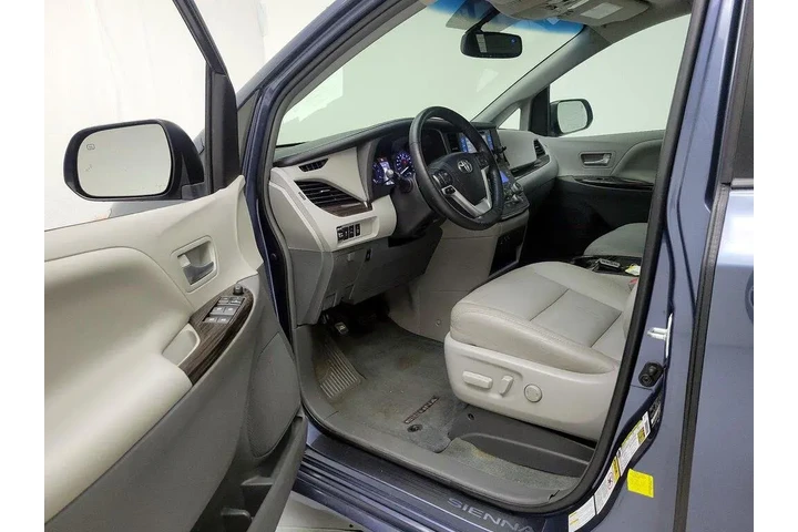 $25998 : Toyota Sienna 2016 AWD XLE 7 image 10