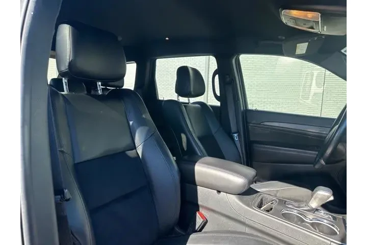 $25762 : Jeep Grand Cherokee 2021 4x4 image 6