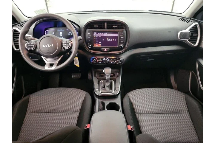 $16998 : Kia Soul 2024 LX 4dr Crossov image 9