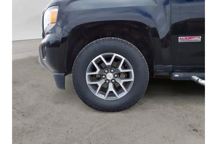 $15961 : GMC Canyon 2017 4x4 SLE 4dr image 4