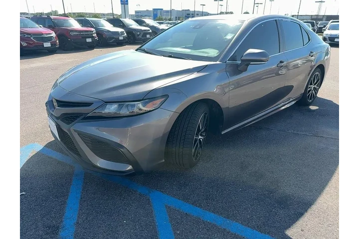 $24998 : 2024 Camry SE AWD image 3