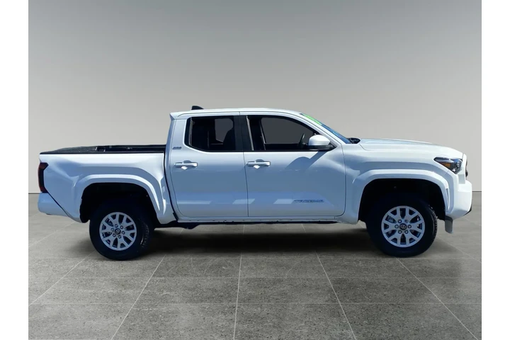 $36151 : Toyota Tacoma 2024 4x2 SR5 4 image 6